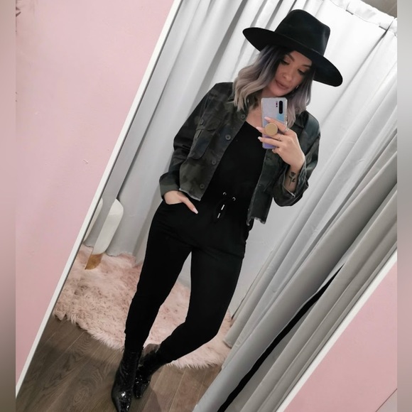 Rag Poets Cropped Camo Shirt - Picture 8 of 8